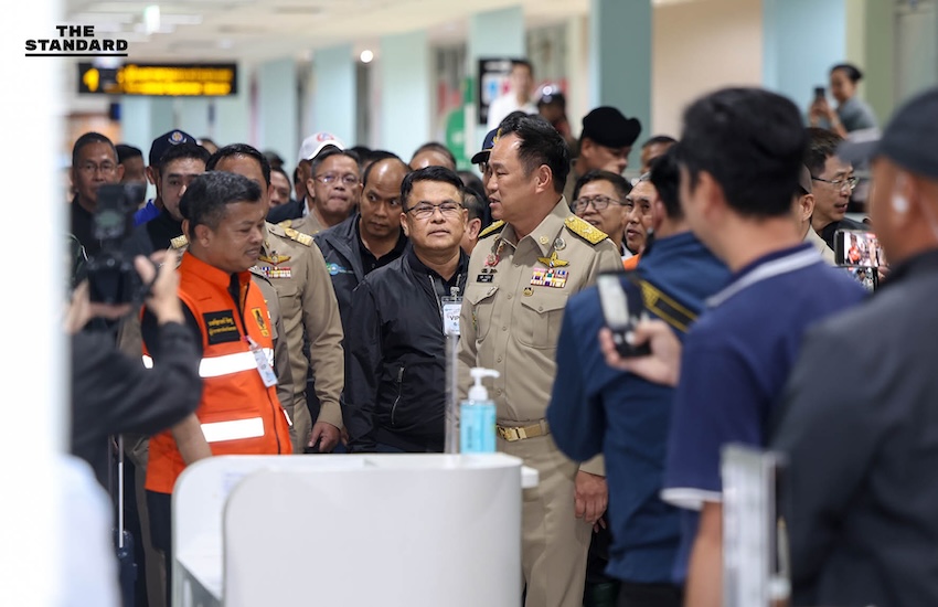 นายกฯ ถึง หาดใหญ่ เรียกหน่วยงานถกด่วน ฟังเสียงสะท้อนน้ำท่วมใต้ คนในพื้นที่ร้องขอเรือ-รถทหาร ช่วยอพยพประชาชน 7