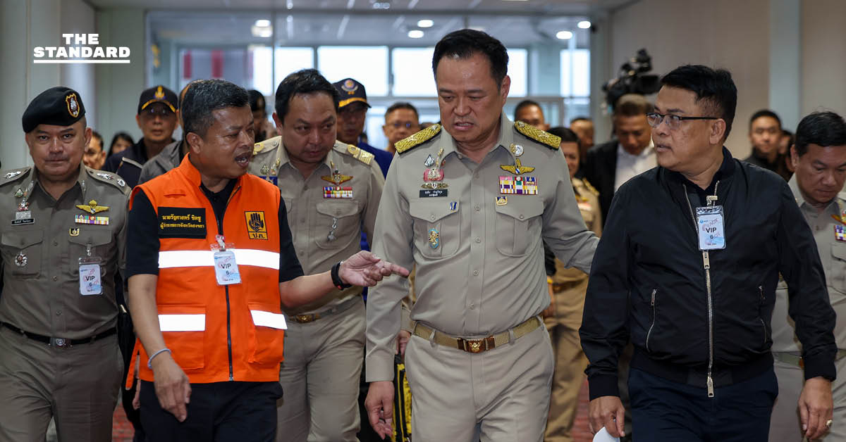 นายกฯ ถึง หาดใหญ่ เรียกหน่วยงานถกด่วน ฟังเสียงสะท้อนน้ำท่วมใต้ คนในพื้นที่ร้องขอเรือ-รถทหาร ช่วยอพยพประชาชน