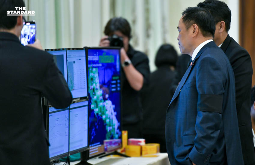 นายกฯ เข้าวอร์รูมติดตามสถานการณ์น้ำท่วมใต้ ทำเนียบรัฐบาล 5