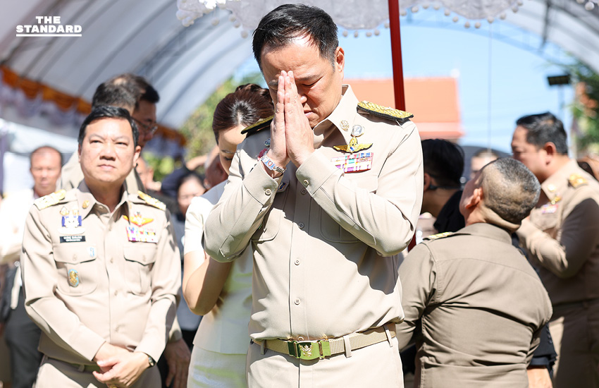 นายกฯ พร้อมภริยา ร่วมพิธียกยอดฉัตรทองคำ พระมหาธาตุแก่นนครวัดหนองแวง 1