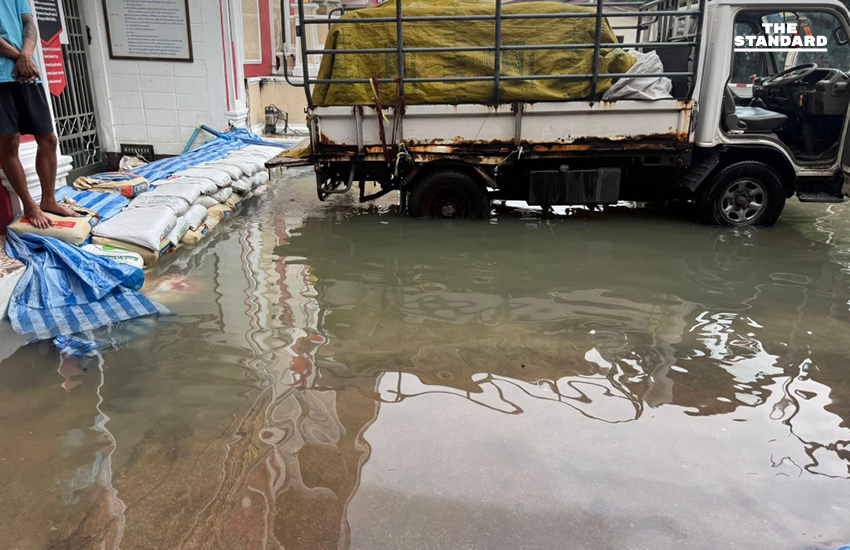 เรือนจำพิเศษกรุงเทพฯ เผยน้ำท่วมขังบริเวณด้านหน้า ไม่กระทบพื้นที่ต้องขัง คาดเปิดให้บริการเยี่ยมญาติได้ 5 พ.ย. นี้ 3