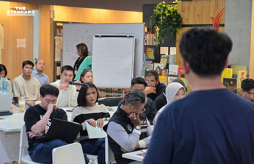 เปิด War Room ภาคประชาชน รวมอาสาสมัครอุดช่องโหว่ระบบบริหารสถานการณ์น้ำท่วม 1