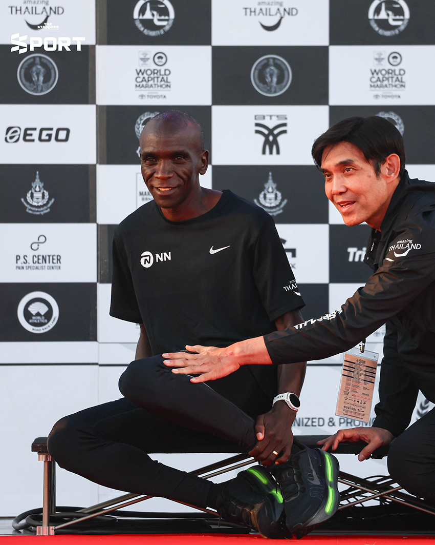 สมเด็จพระนางเจ้าฯ พระบรมราชินี เสด็จฯ ร่วมวิ่งฮาล์ฟมาราธอน 21.1 กม. กับ เอเลียด คิปโชเก ในงาน ATMBKK 2025 16