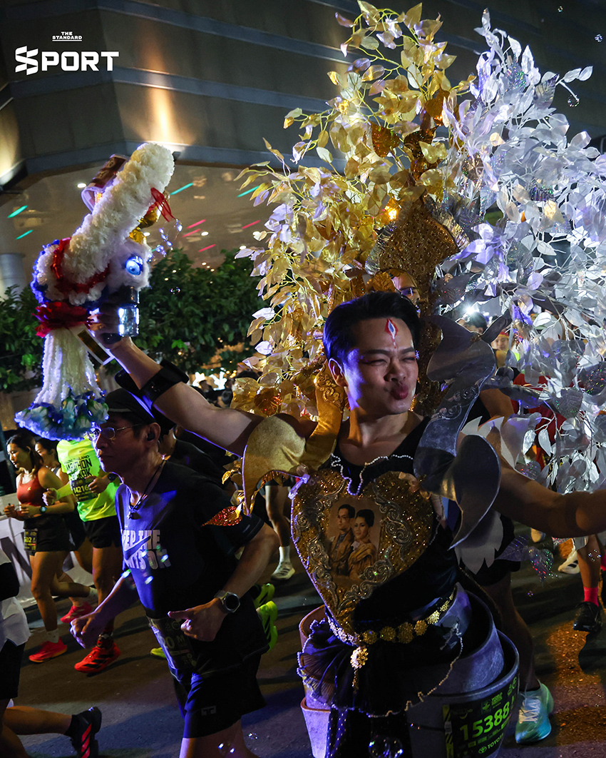 สมเด็จพระนางเจ้าฯ พระบรมราชินี เสด็จฯ ร่วมวิ่งฮาล์ฟมาราธอน 21.1 กม. กับ เอเลียด คิปโชเก ในงาน ATMBKK 2025 9