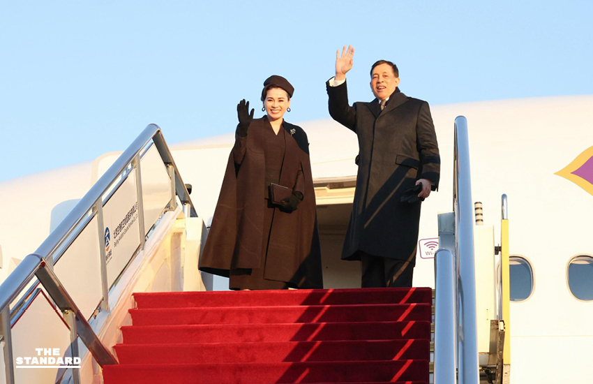 พระบาทสมเด็จพระเจ้าอยู่หัว สมเด็จพระนางเจ้า ฯ พระบรมราชินี เสด็จ ฯ ทอดพระเนตรนิทรรศการ ณ กรุงปักกิ่ง ก่อนเสด็จ ฯ กลับ ประเทศไทย 10