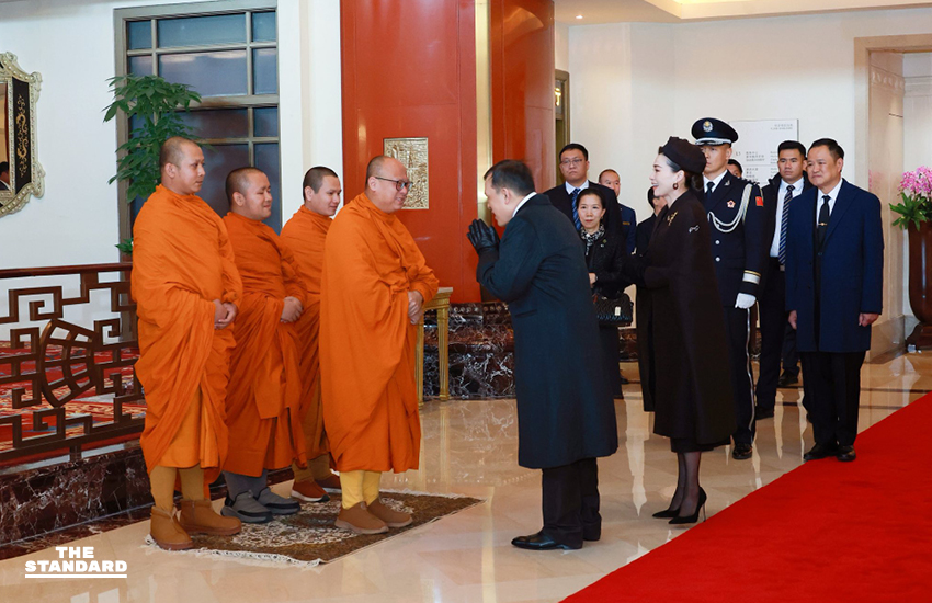พระบาทสมเด็จพระเจ้าอยู่หัว สมเด็จพระนางเจ้า ฯ พระบรมราชินี เสด็จ ฯ ทอดพระเนตรนิทรรศการ ณ กรุงปักกิ่ง ก่อนเสด็จ ฯ กลับ ประเทศไทย 7
