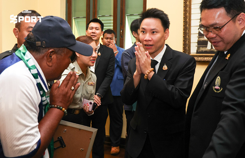 หมอนทองวิทยา เข้าพบ รมว.ศึกษาธิการ ‘อาจารย์สกล’ รับบท ที่ปรึกษา สพฐ. พัฒนา โรงเรียนกีฬาฟุตบอล 12