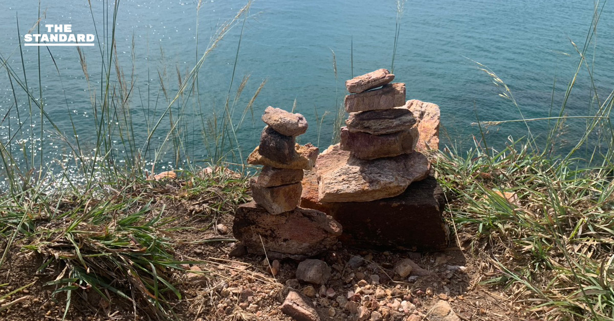 อุทยานฯ เขาแหลมหญ้า หมู่เกาะเสม็ด วอนนักท่องเที่ยวเลิกเทรนด์ ‘เรียงหิน’ ชี้ทำลายบ้านสัตว์เล็ก กระทบระบบนิเวศ