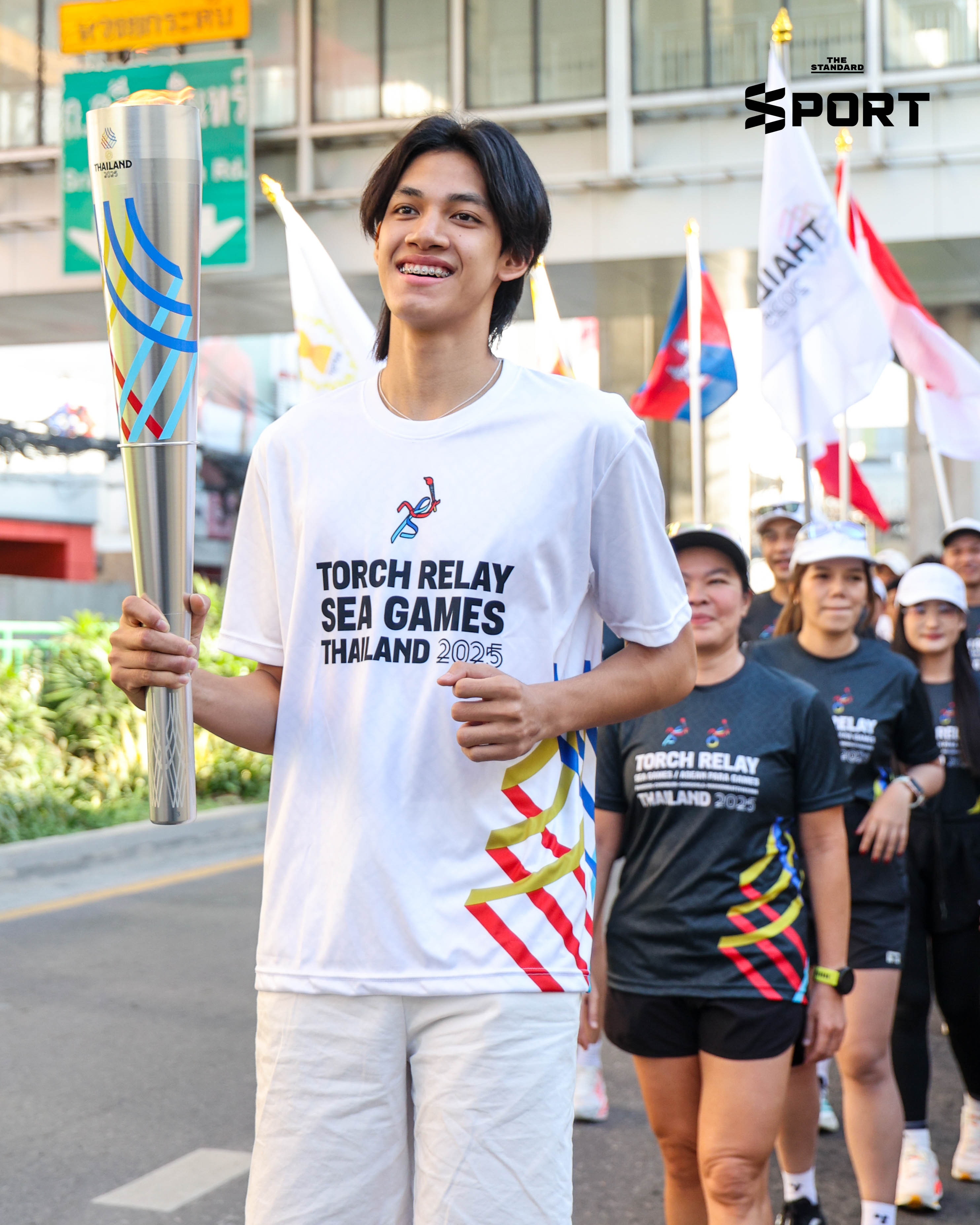 วิ่งคบเพลิงซีเกมส์ 2025 เริ่มต้นแล้ว โดย ผู้ว่าฯ กรุงเทพมหานคร นำไฟพระฤกษ์สู่เส้นทางแรกของเจ้าภาพไทย 1