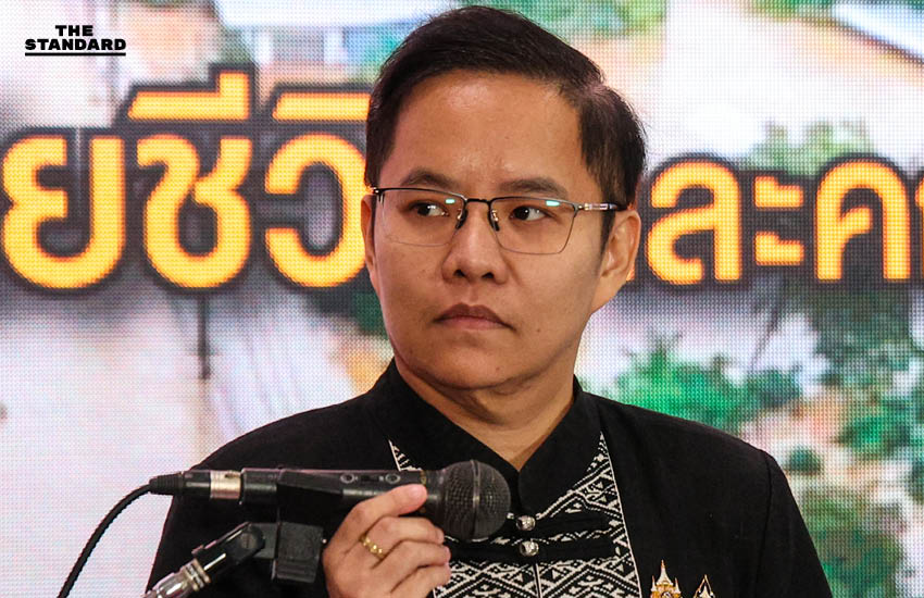 สว. ภิญญาพัชญ์ รับมอบของบริจาคจากภาคเอกชน ส่งต่อช่วยเหลือผู้ประสบภัยน้ำท่วม ใต้ 3