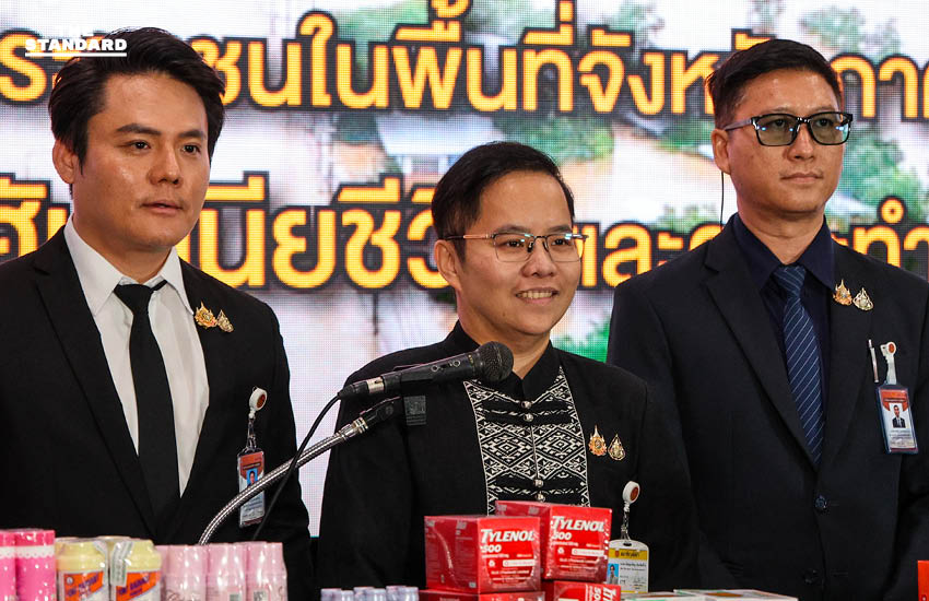 สว. ภิญญาพัชญ์ รับมอบของบริจาคจากภาคเอกชน ส่งต่อช่วยเหลือผู้ประสบภัยน้ำท่วม ใต้ 4