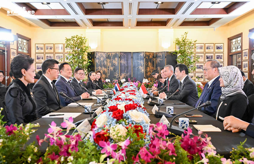 อนุทิน ถึง สิงคโปร์ ปฏิบัติภารกิจเยือนอย่างเป็นทางการ รัฐบาลสิงคโปร์ ตั้งชื่อกล้วยไม้ ‘Vanchoanthe Anutin Thananon Charnvirakul’ เพื่อเป็นเกียรติ 9