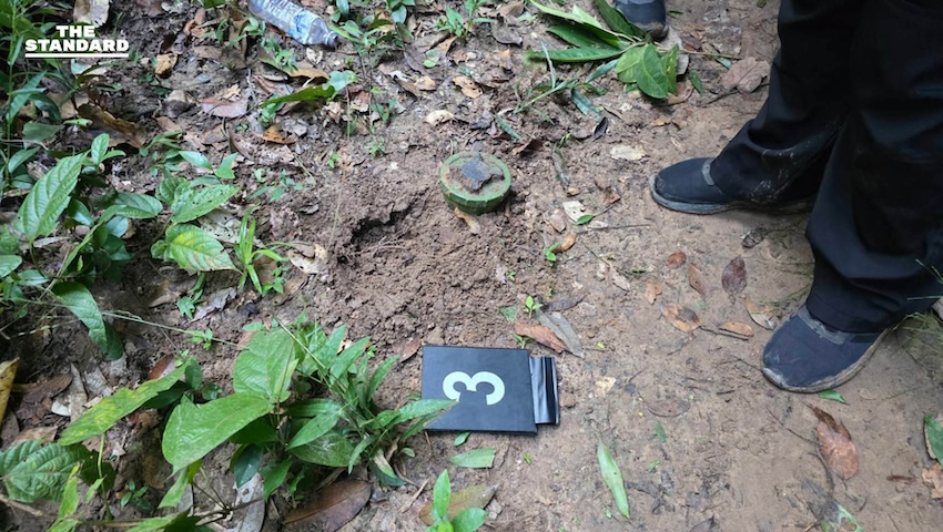 โฆษกกองทัพบกแถลงเหตุทหาร 4 นายเหยียบทุ่นระเบิดที่ **ศรีสะเกษ** ชี้เป็นระเบิด **PMN-2** ที่ถูกลอบวางใหม่หลังรื้อลวดหนาม 1