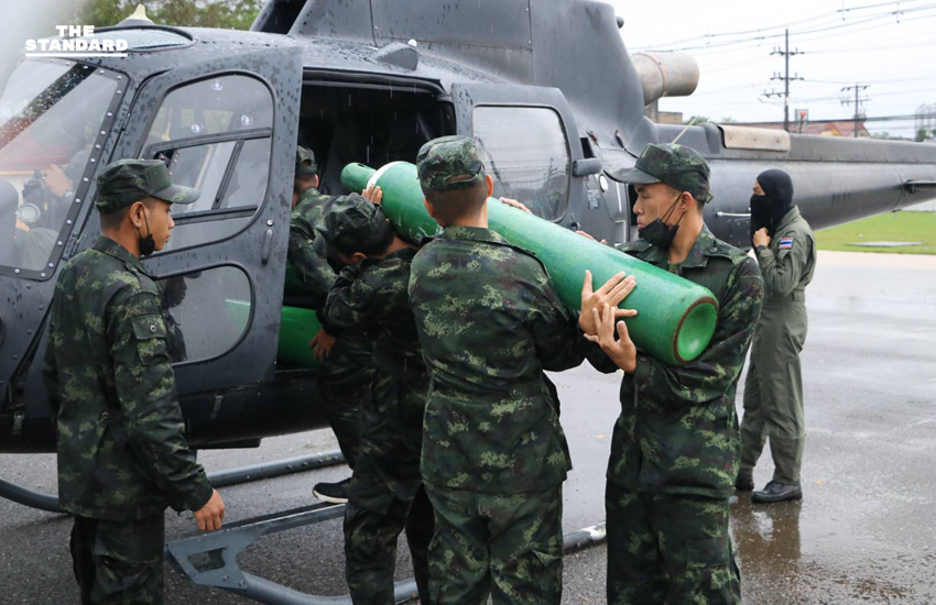 กองทัพภาคที่ 4 ส่งเฮลิคอปเตอร์ลำเลียงอาหาร-ออกซิเจน ช่วย รพ.หาดใหญ่-ประชาชนประสบภัยอุทกภัย สงขลา 1