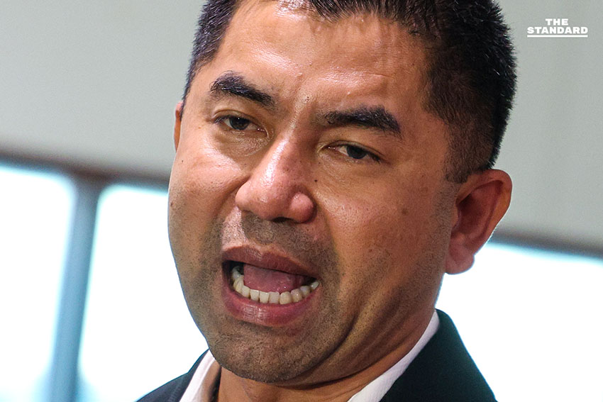 “เลวระยำ” สุรเชษฐ์เดือด ตร. ซื้อขายตำแหน่ง ชี้เป็นคนไม่มีอำนาจ พอมีก็เอาหมดทุกอย่าง ก่อนเข้าแจง กมธ. การกฎหมายฯ สว. 4