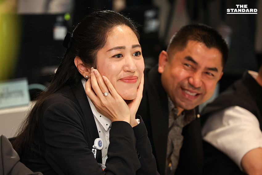 ‘สุรเชษฐ์-อัจฉริยะ’ เข้าแจง กมธ. มั่นคงแห่งรัฐฯ สางปม ‘ต่อศักดิ์’ ถูกโยงเว็บพนันออนไลน์ พร้อมซัก ‘พิมพ์วิไล’ ผู้โอนเงินเข้าบัญชีม้า ตร. 9