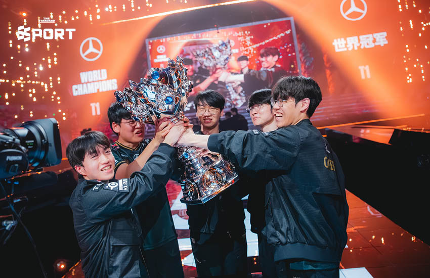 หนึ่งเดียวแห่ง **LoL T1** ครองแชมป์โลก 3 สมัยซ้อน แชมป์สมัยที่ 6 ของทีม และ **Faker** 1