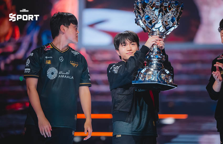 หนึ่งเดียวแห่ง **LoL T1** ครองแชมป์โลก 3 สมัยซ้อน แชมป์สมัยที่ 6 ของทีม และ **Faker** 5