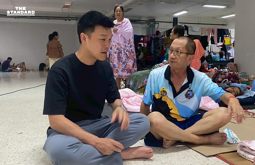 เท้ง ณัฐพงษ์ ลงพื้นที่น้ำท่วม หาดใหญ่ ห่วงรัฐไร้หัวโต๊ะ ศูนย์กลางไม่มีข้อมูลชัดเจน สร้างความสับสนหน้างาน 2