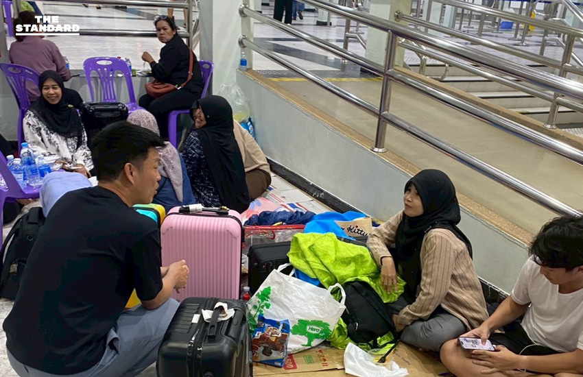 เท้ง ณัฐพงษ์ ลงพื้นที่น้ำท่วม หาดใหญ่ ห่วงรัฐไร้หัวโต๊ะ ศูนย์กลางไม่มีข้อมูลชัดเจน สร้างความสับสนหน้างาน 3