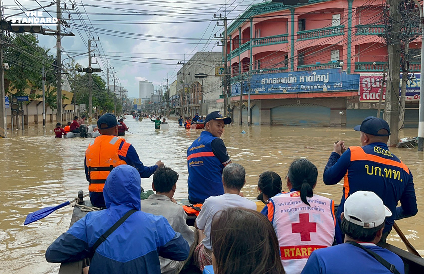 กองทัพไทยจัดทีมแพทย์ทหารลงพื้นที่ หาดใหญ่ รักษาพยาบาลประชาชน 1