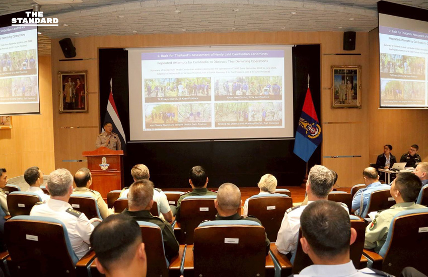 กองทัพไทยชี้แจงข้อเท็จจริง-หลักฐานเหตุปะทะชายแดน แก่ คณะผู้ช่วยทูตทหาร 18 ประเทศ 1
