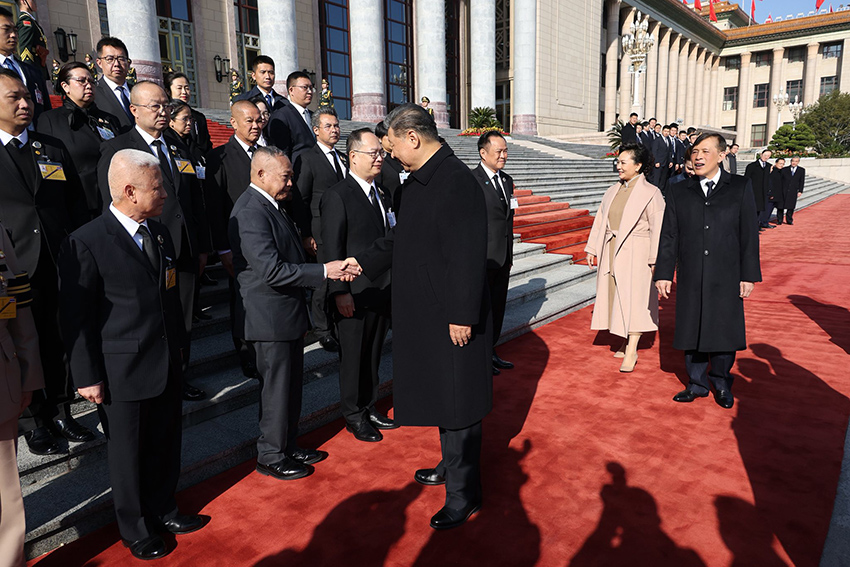 ในหลวง-พระราชินี เสด็จฯ มหาศาลาประชาชน สี จิ้นผิง-ภรรยา เฝ้าฯ รับเสด็จ 15