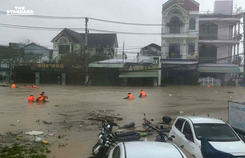 เวียดนามน้ำท่วมหนัก บ้านกว่า 52,000 หลังจมอยู่ใต้น้ำ เสียชีวิตแล้วอย่างน้อย 41 คน 5