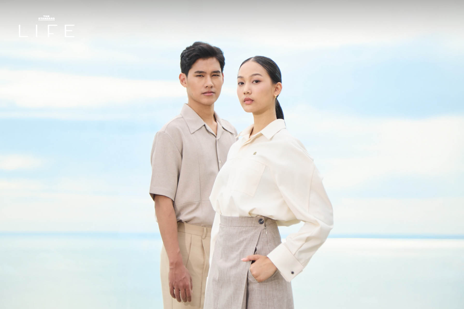 ‘VVON SUGUNNASIL’ แบรนด์แฟชั่น ร่วมมือกับ Proud Real Estate ถอดแนวคิด ‘ALL IS WELL เพื่อชีวิตดีที่ยั่งยืน’ ให้กลายเป็น ‘ยูนิฟอร์มของพนักงาน’ ที่สะท้อนความ luxury and well-crafted design บนจุดร่วมของทั้ง 2 แบรนด์ [Advertorial] 4