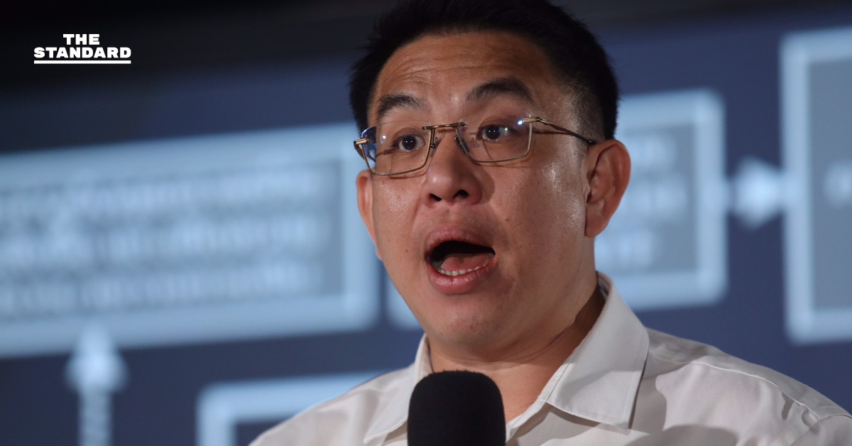 วิโรจน์อุบชื่อแคนดิเดตนายกฯ พรรคประชาชน ขออดใจรอ พรุ่งนี้ เชื่อพรรคคนเลือกคนมีความรู้ความสามารถมาบริหารประเทศ