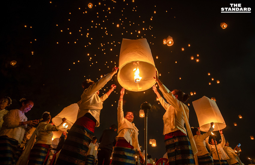 ยี่เป็ง ล้านนาอินเตอร์เนชั่นแนล 2025 สว่างไสวกลางฟ้าเชียงใหม่ นักท่องเที่ยวร่วมลอยโคมบูชา พระเกตุแก้วจุฬามณี 3