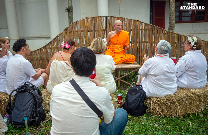 ยี่เป็ง ล้านนาอินเตอร์เนชั่นแนล 2025 สว่างไสวกลางฟ้าเชียงใหม่ นักท่องเที่ยวร่วมลอยโคมบูชา พระเกตุแก้วจุฬามณี 9