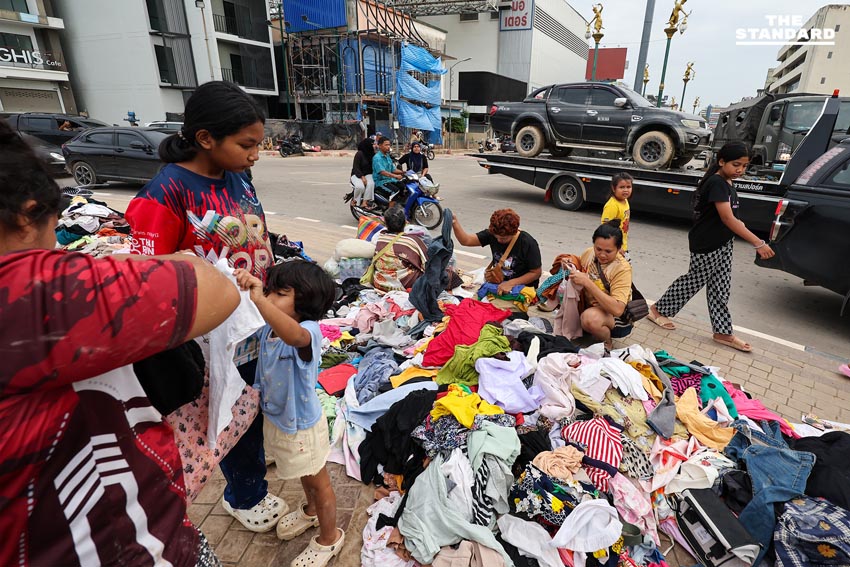 ขยะล้นหลังน้ำลด วิกฤตใหม่ซ้ำเติมชาวบ้าน ขาดน้ำ-ไฟ ทำฟื้นฟูหาดใหญ่ยาก 17