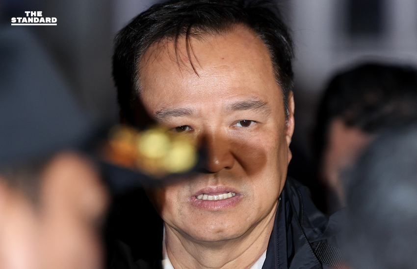 นายกฯ เยี่ยมศูนย์อพยพ ม.อ. เร่งระดมช่วยคนติดค้าง สั่ง ‘มท.-พณ.’ ออกมาตรการช่วยผู้ประกอบการ ก่อนเดินทางกลับ กทม. 4