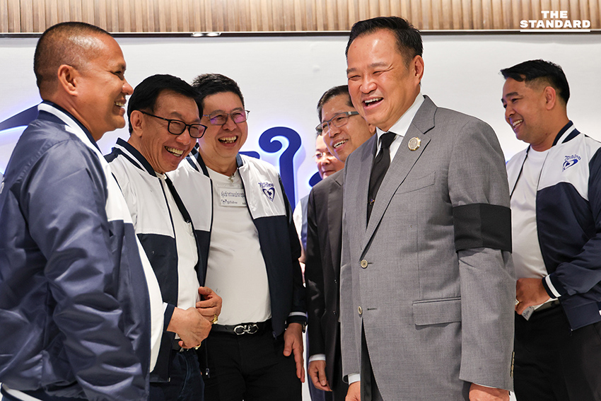 อนุทินต้อนรับนายกฯ เบี้ยว หลีนวรัตน์ พร้อมลูกชาย ‘มนัสนันท์’ ปทุมธานี-อดีต สส.เพื่อไทย-พลังประชารัฐ-ปชป. เข้าภูมิใจไทย 