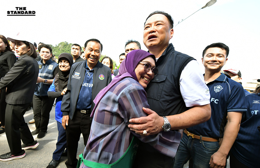 อนุทินพบประชาชน-สำรวจความเสียหายน้ำท่วมสตูล รับเป็นความผิดรัฐบาล ลุยแก้น้ำท่วมซ้ำซาก