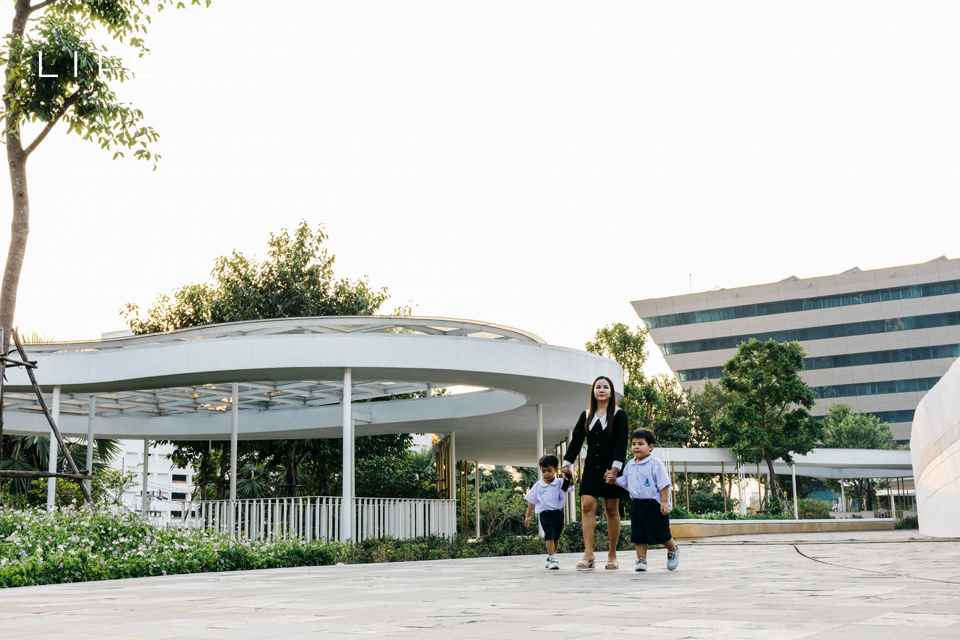 ภาพมุมสูงของศูนย์ราชการเฉลิมพระเกียรติฯ ที่เต็มไปด้วยพื้นที่สีเขียว