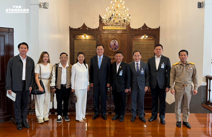 อนุทิน ชาญวีรกูล นายกรัฐมนตรีคนที่ 32 ของประเทศไทย