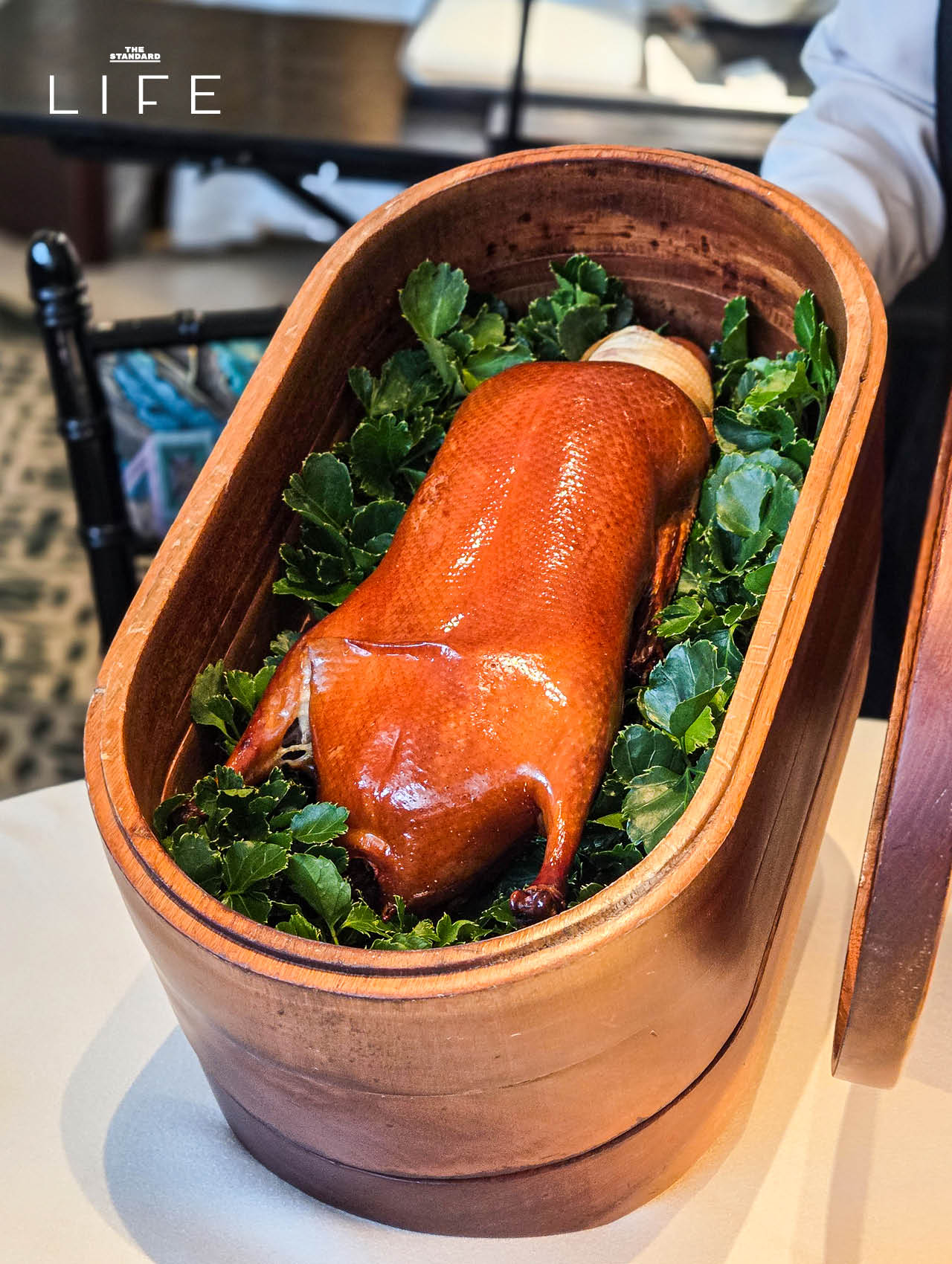 ร้านอาหารจีน Purple Laurel ที่ตกแต่งคล้ายเรือนโบราณ