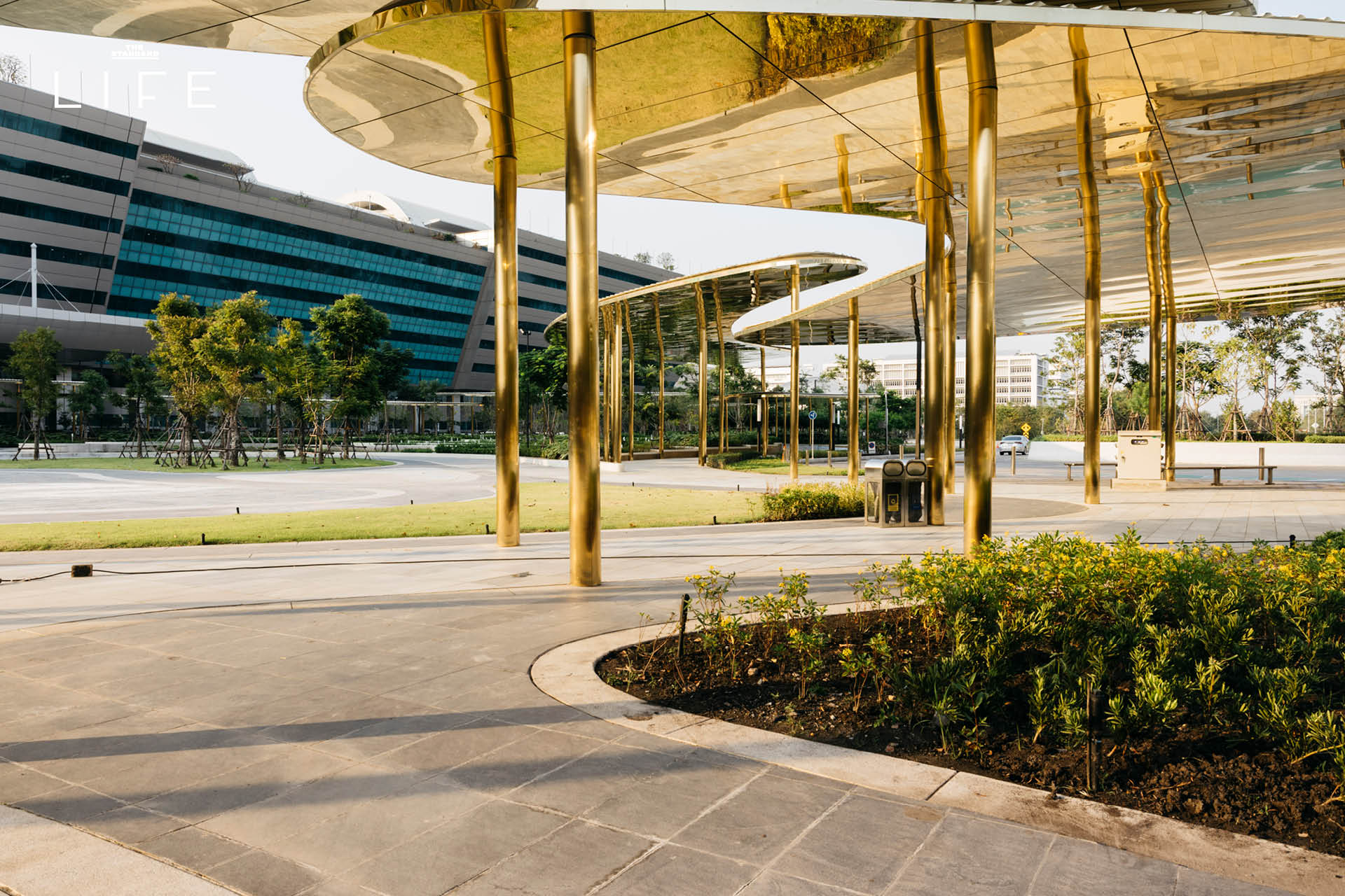 ภาพมุมสูงของศูนย์ราชการเฉลิมพระเกียรติฯ ที่เต็มไปด้วยพื้นที่สีเขียว