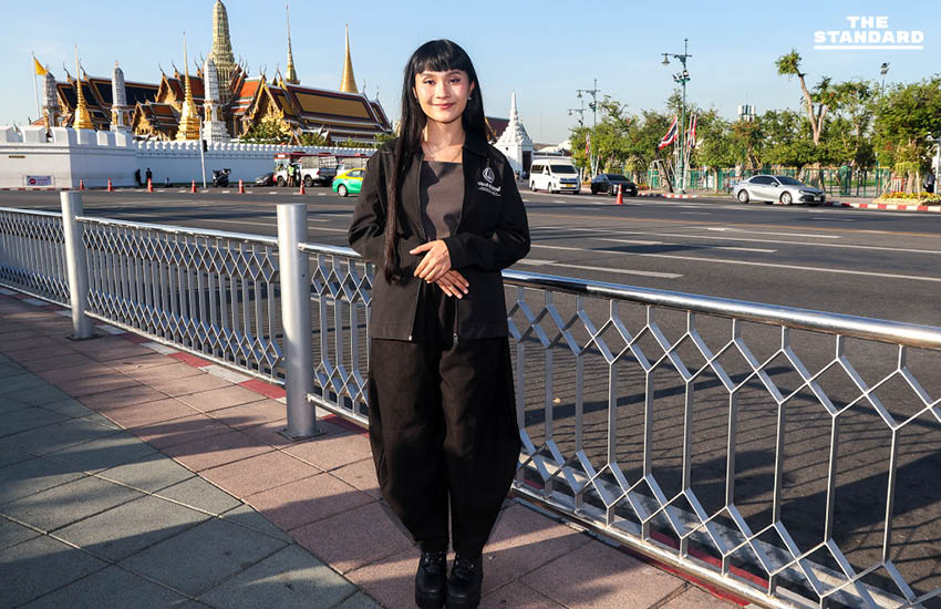 ‘อภิสิทธิ์’ นำทัพประชาธิปัตย์สักการะศาลหลักเมือง เอาฤกษ์เอาชัยก่อนรับสมัครเลือกตั้ง ‘สกลธี’ มั่นใจทวงคืนเก้าอี้เมืองหลวง 2