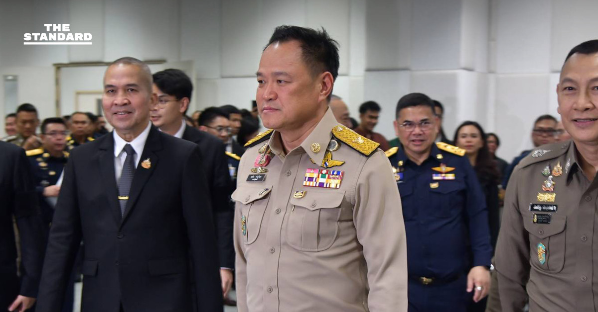 อนุทินบอกไม่ก้าวล่วง **กกต.** ชี้พรรคต้องปรับตัวรับเขตเลือกตั้งใหม่ น้อมรับเสียงวิจารณ์น้ำท่วม