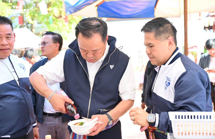 อนุทินไหว้ อนุสาวรีย์บรรหาร เปิด ที่ทำการภูมิใจไทย สาขาสุพรรณบุรี ขออย่ามองอื่นไกลสาแหรกเดียวกัน ยกปาร์ตี้ลิสต์เบอร์ 3 ให้ วราวุธ 6