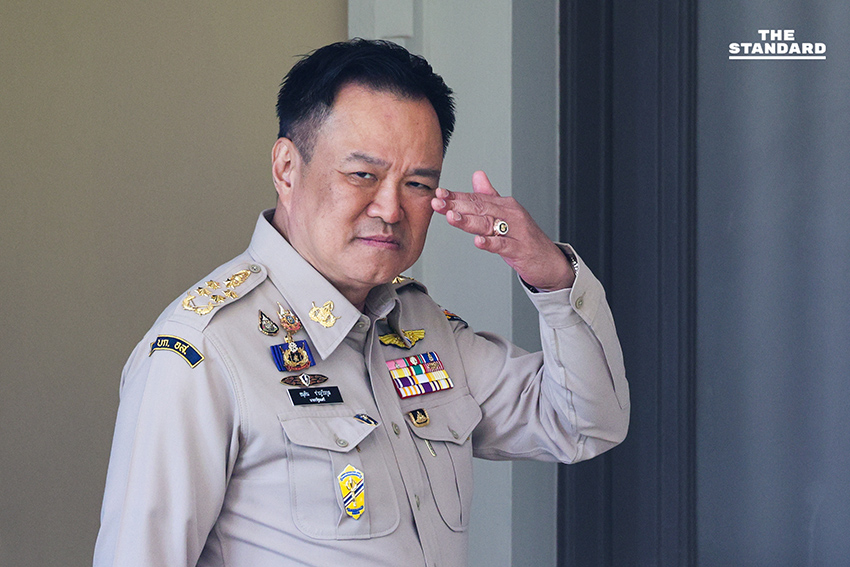 อนุทินสั่งผู้ว่าทั่วประเทศคุมเข้มฝุ่น **PM2.5** ชี้ปีที่แล้วลดได้เยอะ ย้ำพร้อมบูรณาการทุกหน่วยงาน ถ้าจำเป็นก็ต้อง **Work From Home** 1