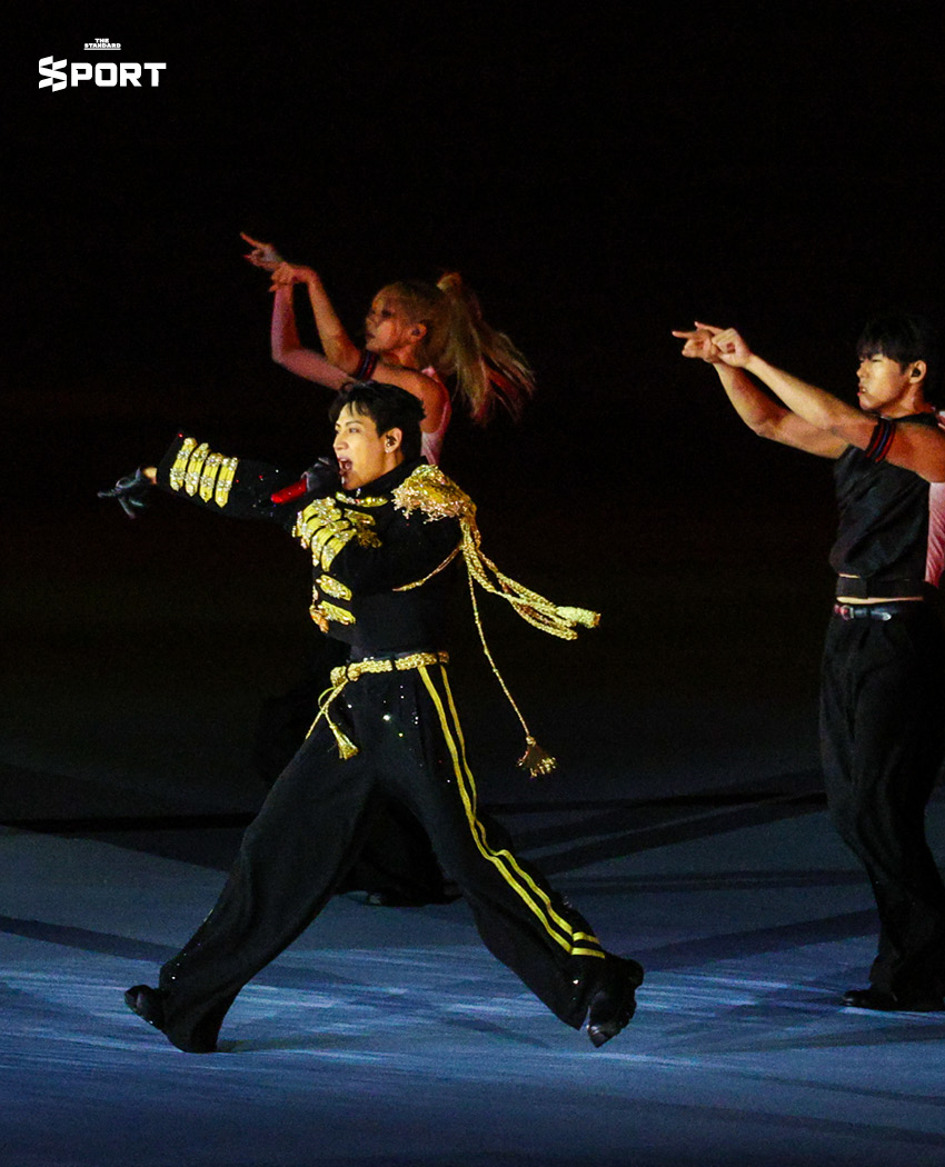 BAMBAM จุดไฟให้ ราชมัง โชว์เพลง Wheels Up ในพิธีเปิด ซีเกมส์ 2025 5