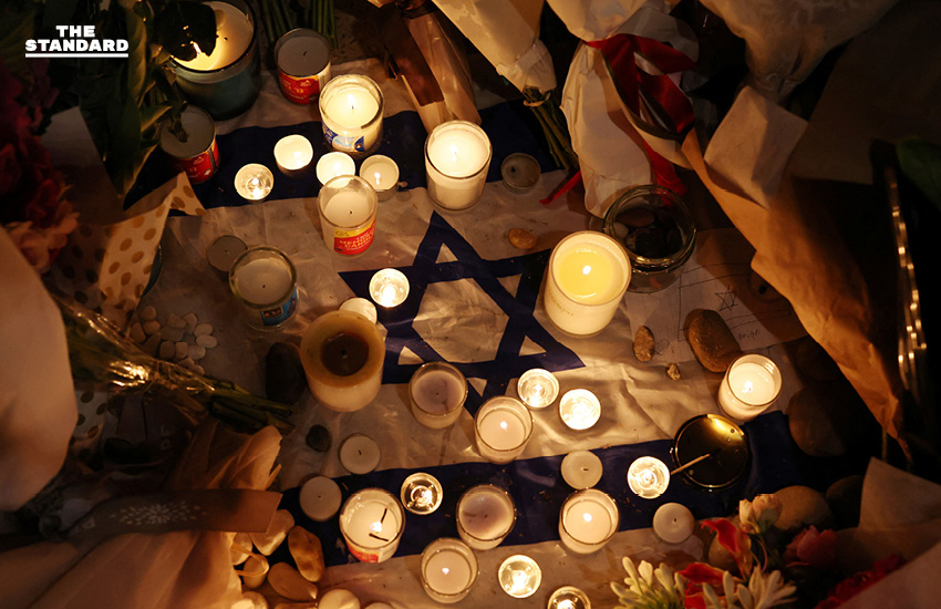 ผู้คนร่วมไว้อาลัยผู้เสียชีวิตจากเหตุกราดยิง เทศกาลยิว ที่ หาดบอนได เลวร้ายที่สุดในรอบเกือบ 30 ปี 5