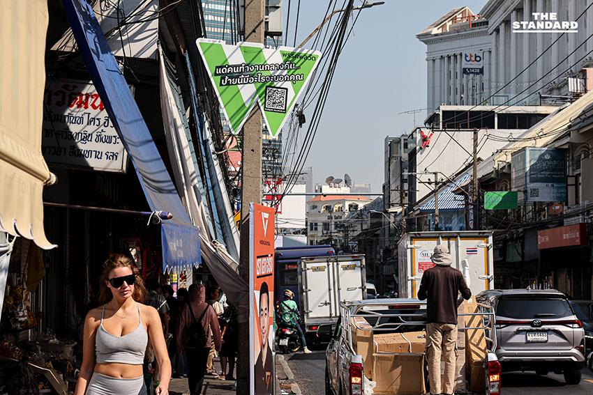 ป้ายหาเสียงหลากพรรคติดทั่วกรุง สัญญาณฤดูกาลหาเสียงหลังจับเบอร์ 9