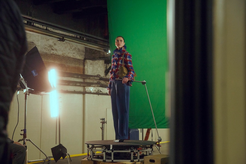 CHANEL IN NEW YORK ภาพเบื้องหลังหนังสั้นของ Michel Gondry สำหรับคอลเล็กชัน Métiers dArt 2025/26 3