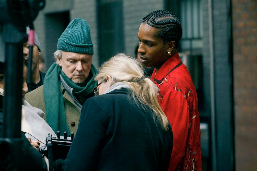 CHANEL IN NEW YORK ภาพเบื้องหลังหนังสั้นของ Michel Gondry สำหรับคอลเล็กชัน Métiers dArt 2025/26 6