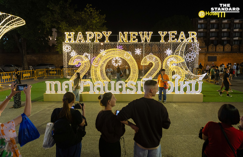 เชียงใหม่คึกคัก นักท่องเที่ยวแน่นคลองแม่ข่า-ท่าแพ ส่งท้ายปีเก่าต้อนรับปีใหม่ 2569 2